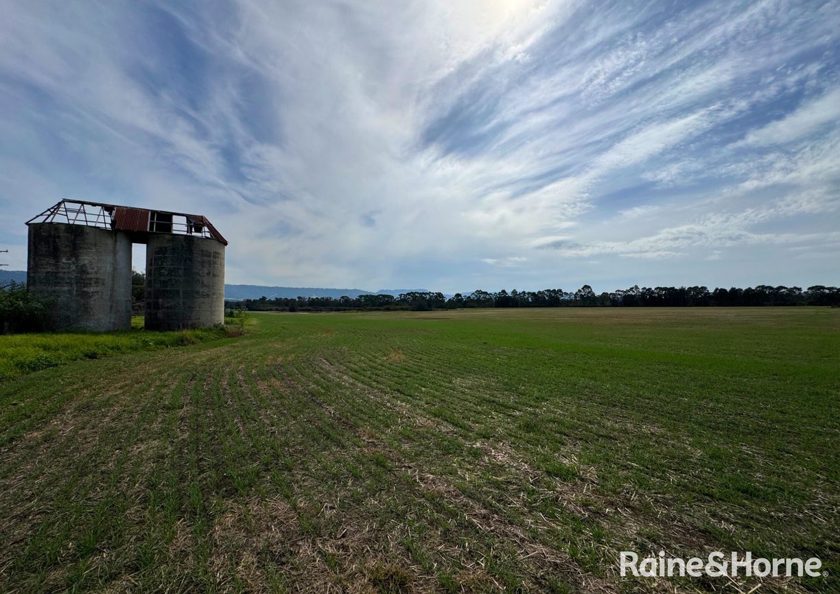 210 Jennings Lane — photo 11 of 24