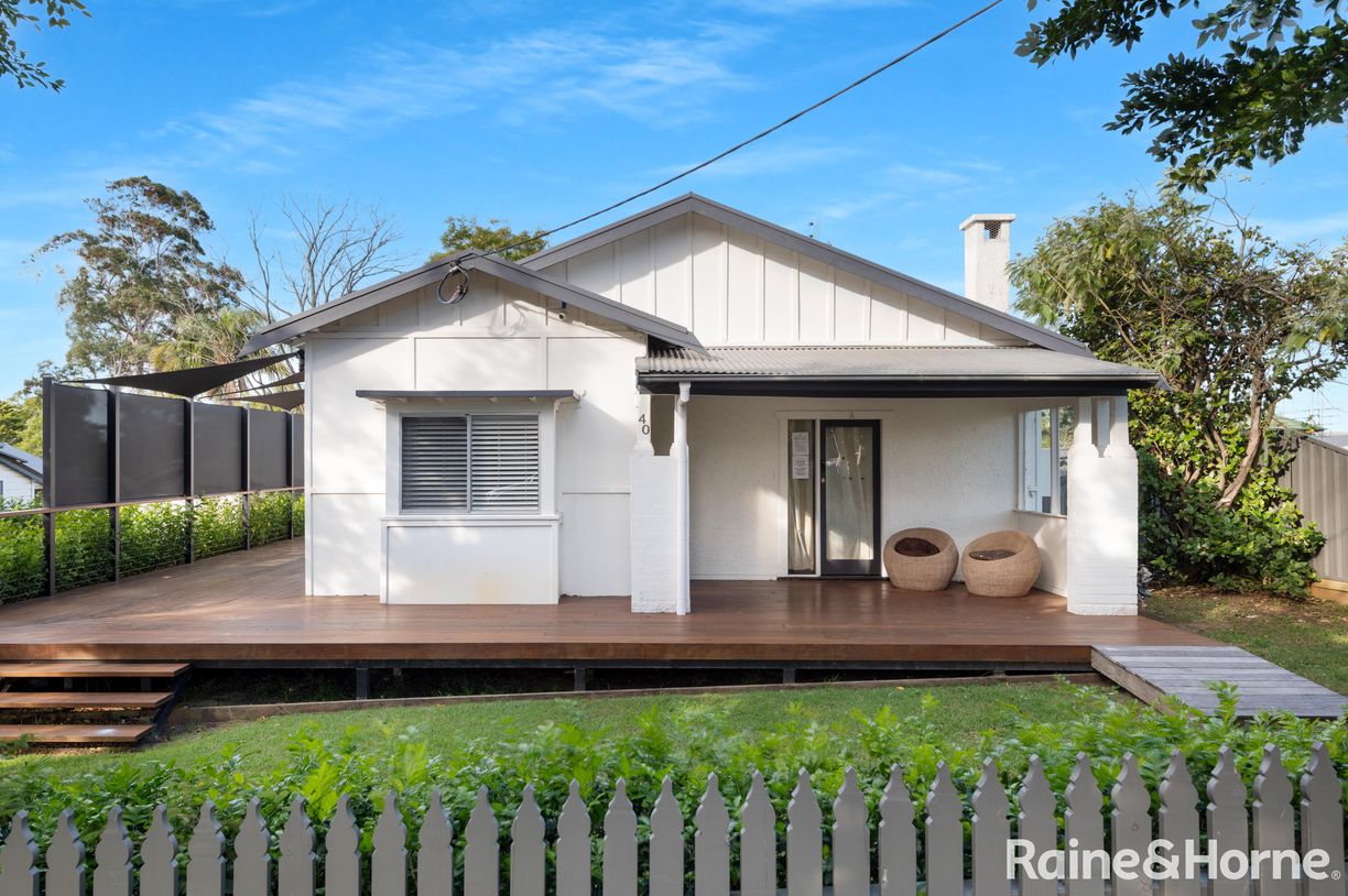 40 West Street — photo from Raine & Horne Nowra