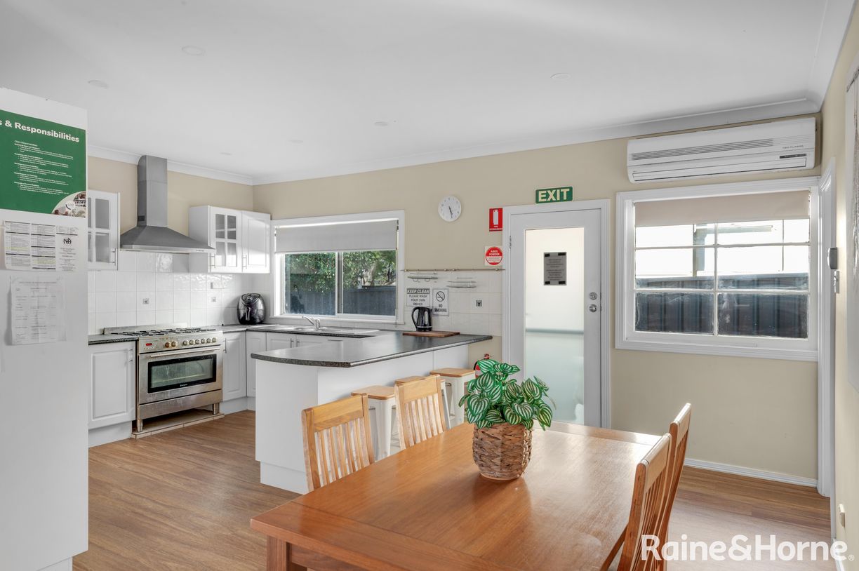 56 St Anns Street — photo 5 of 13