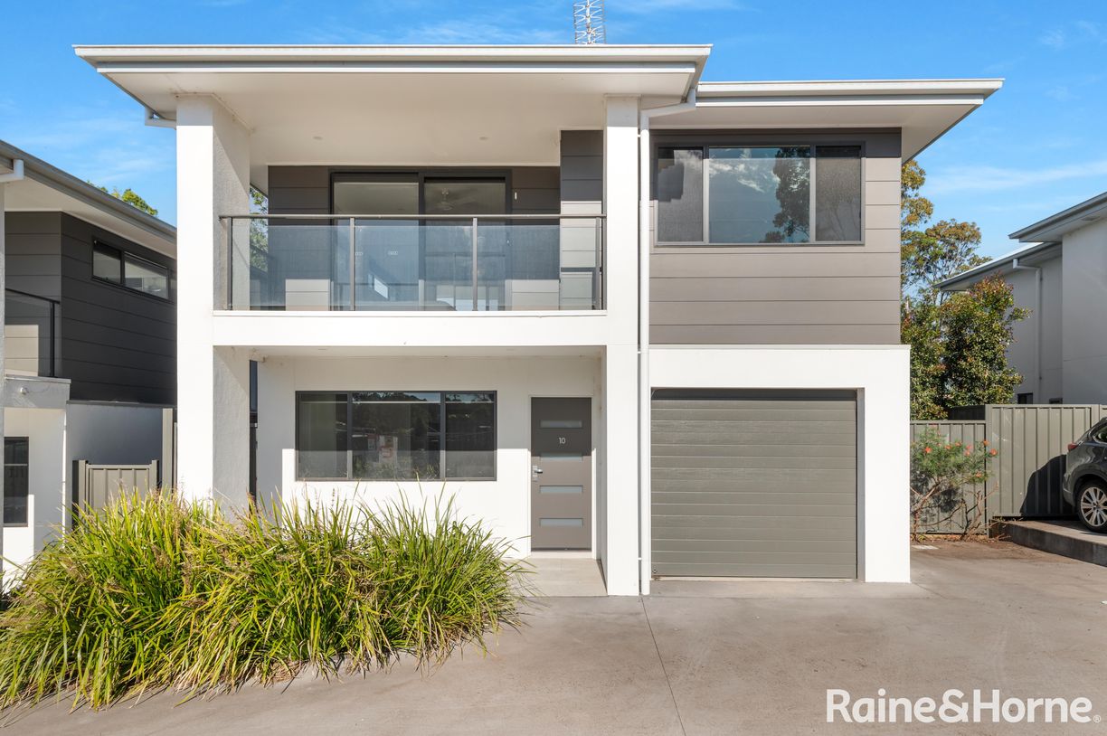10/79 Albatross Road — photo from Raine & Horne Nowra