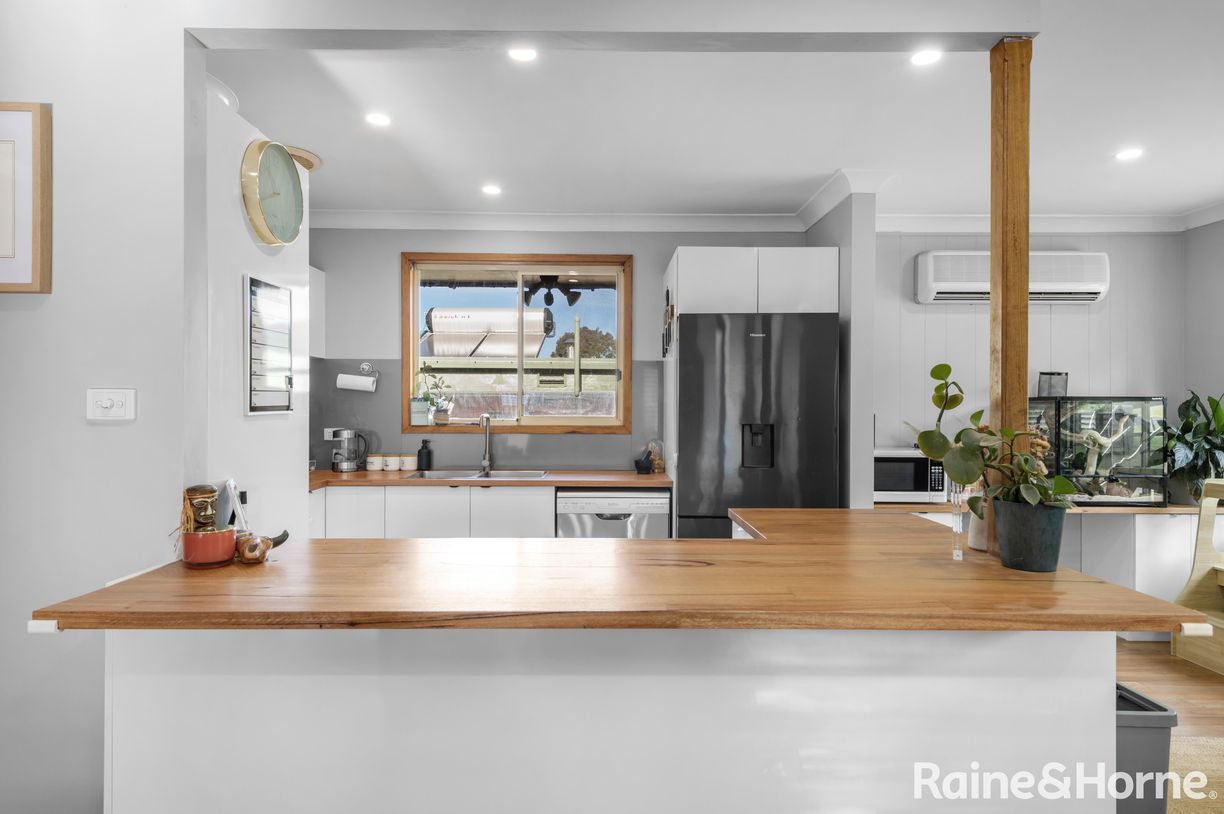 8 Numrock Street — photo 3 of 9