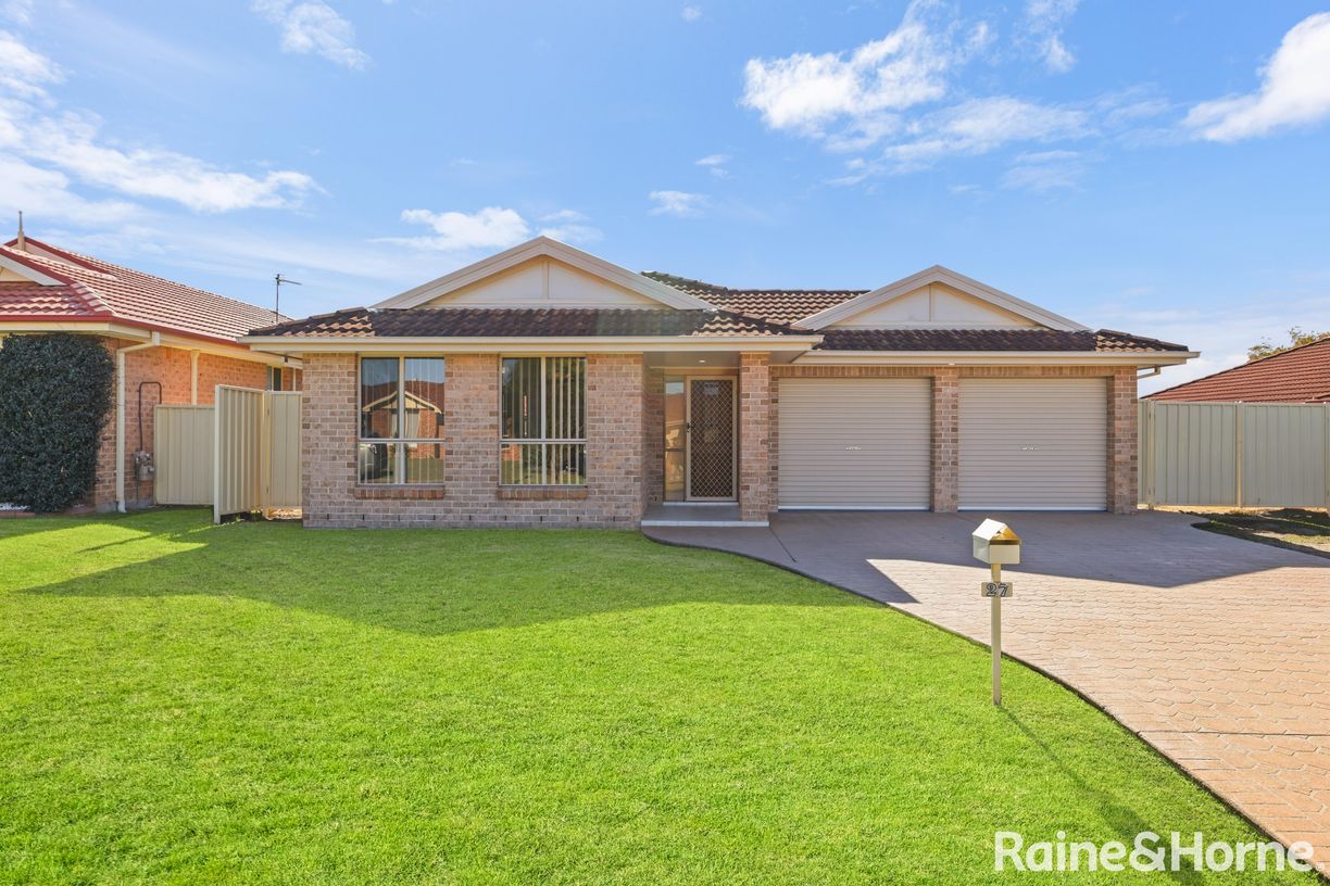 27 Guinea Flower Crescent — photo from Raine & Horne Nowra