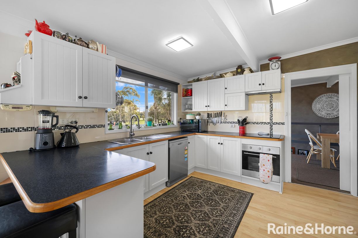 3 Crookhaven Drive — photo 6 of 21