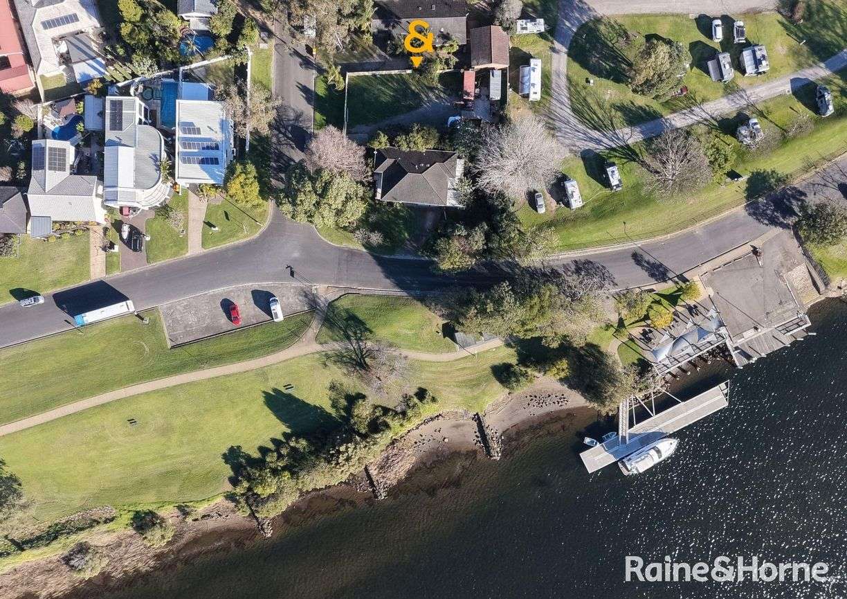 4 Hawthorn Avenue — photo 10 of 10