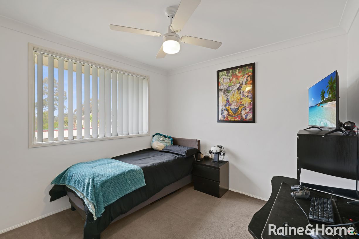 10 Hesperus Close — photo 7 of 10