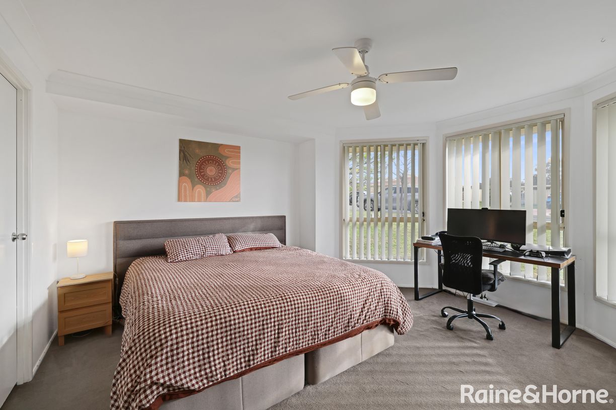 10 Hesperus Close — photo 5 of 10