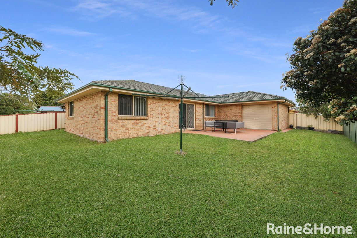 10 Hesperus Close — photo 10 of 10