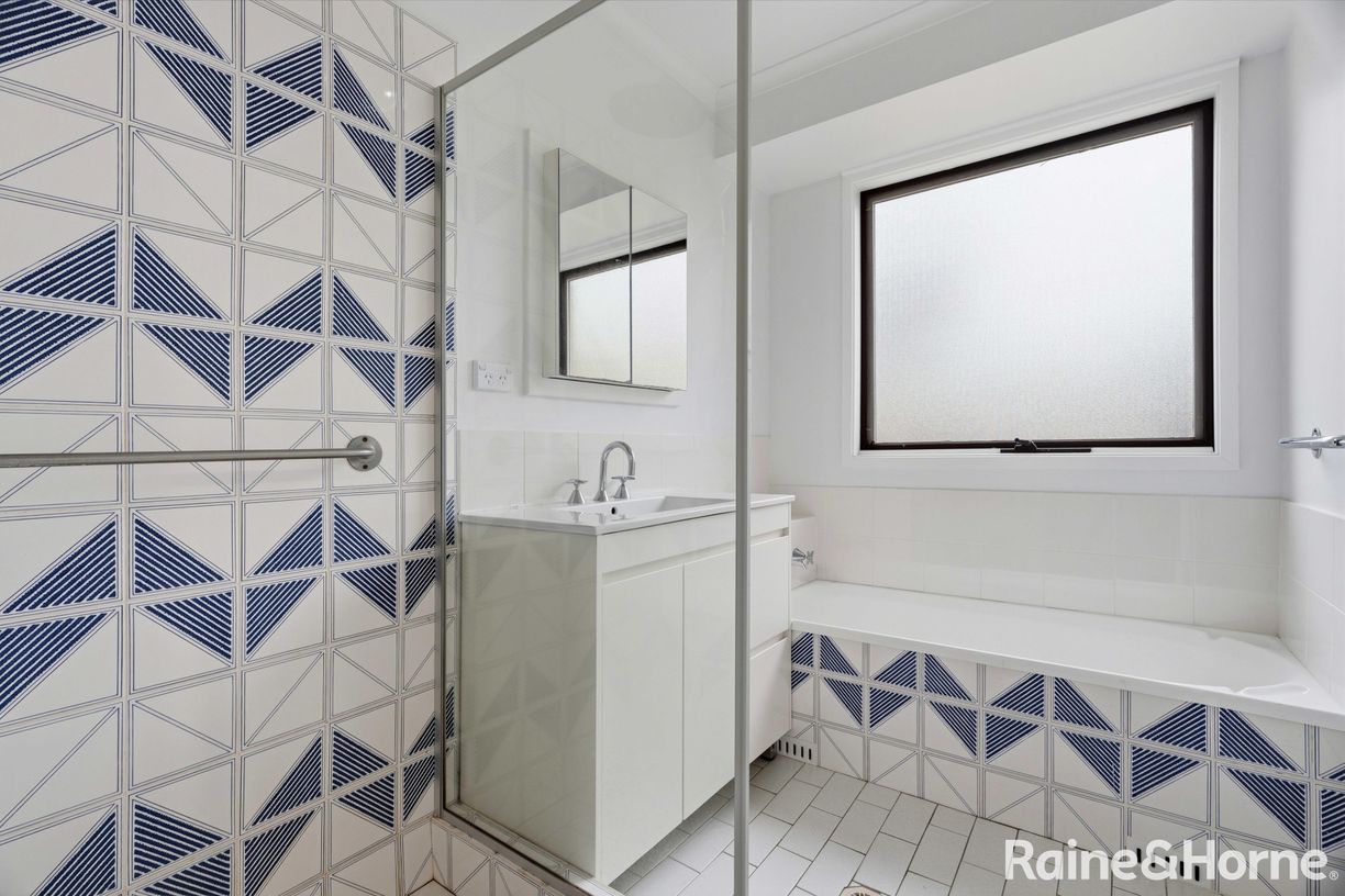 41 Devlin Avenue — photo 6 of 9