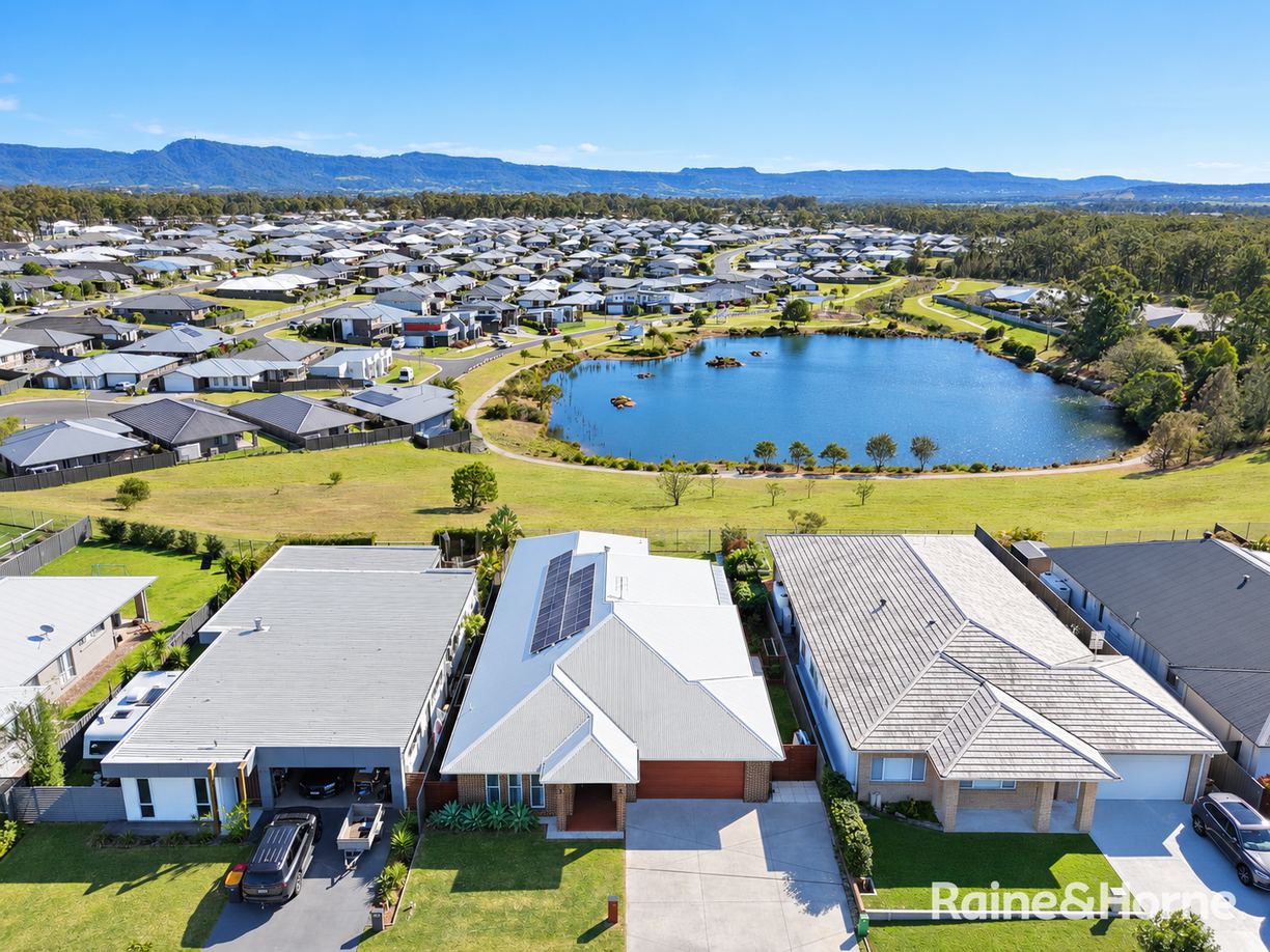 21 Wattlebird Road — photo 15 of 27