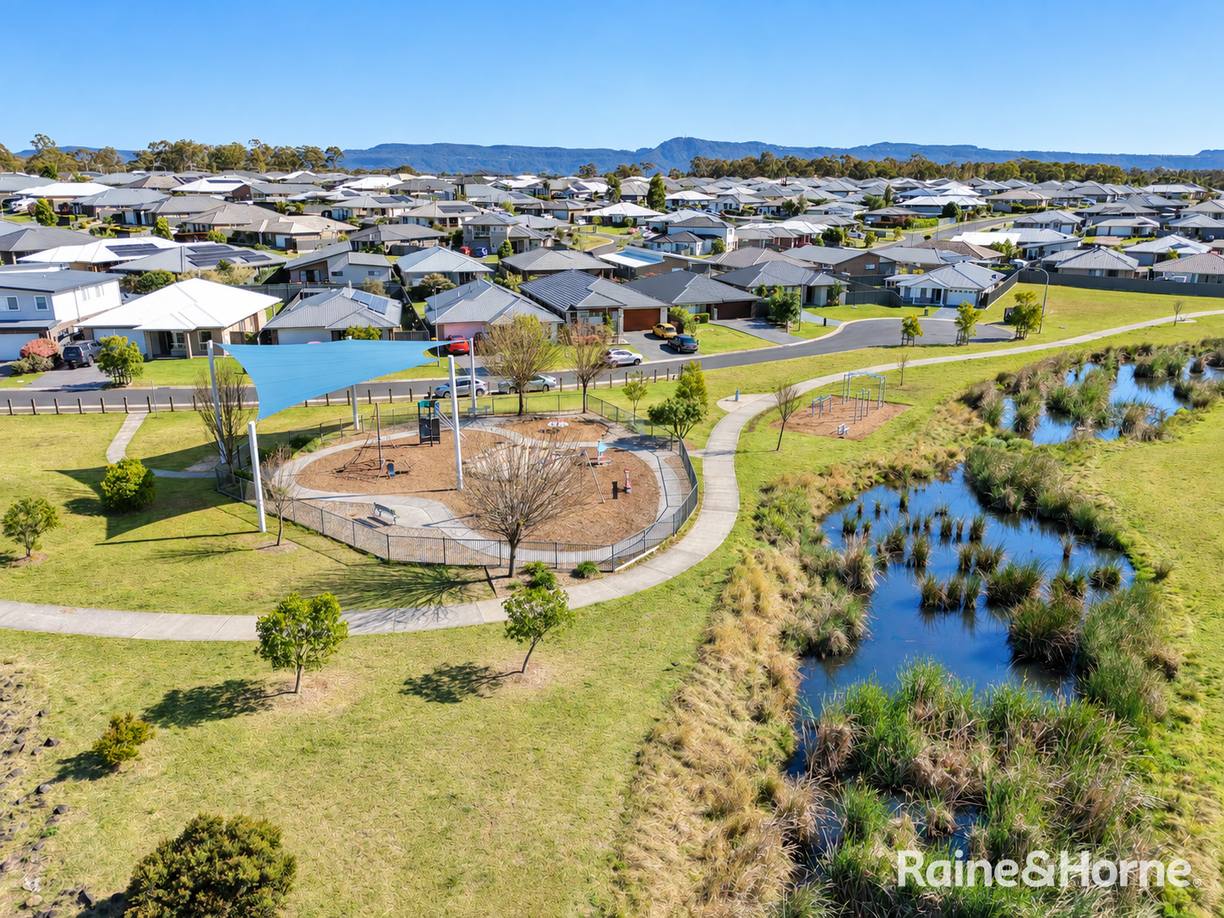 21 Wattlebird Road — photo 26 of 27