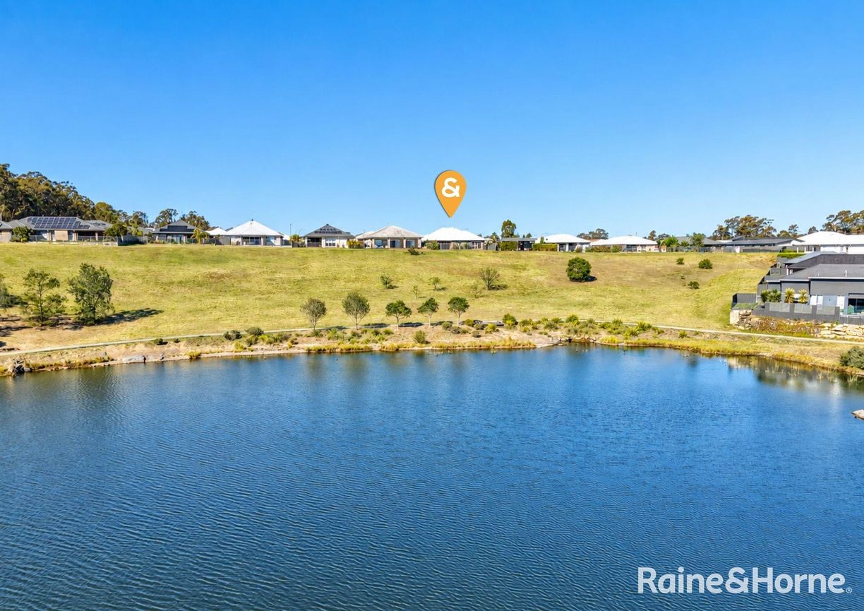 21 Wattlebird Road — photo 22 of 27