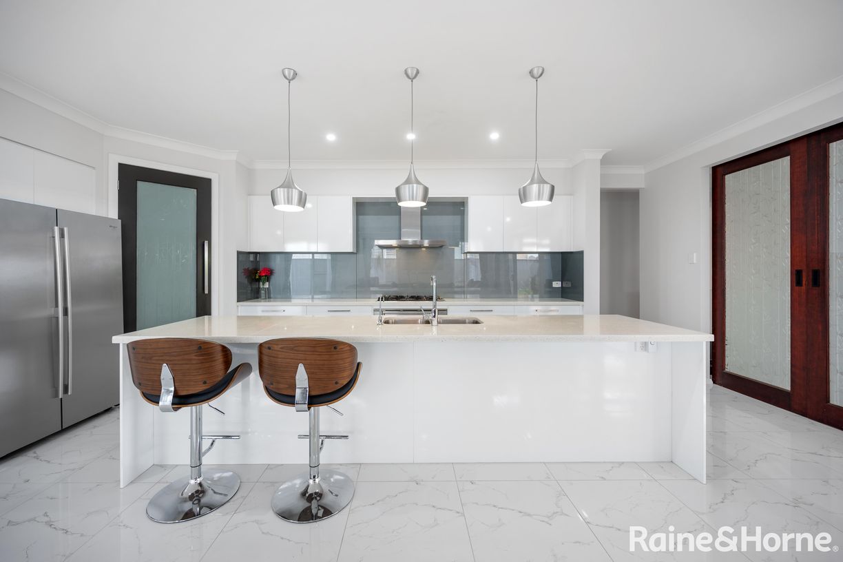 21 Wattlebird Road — photo 5 of 27