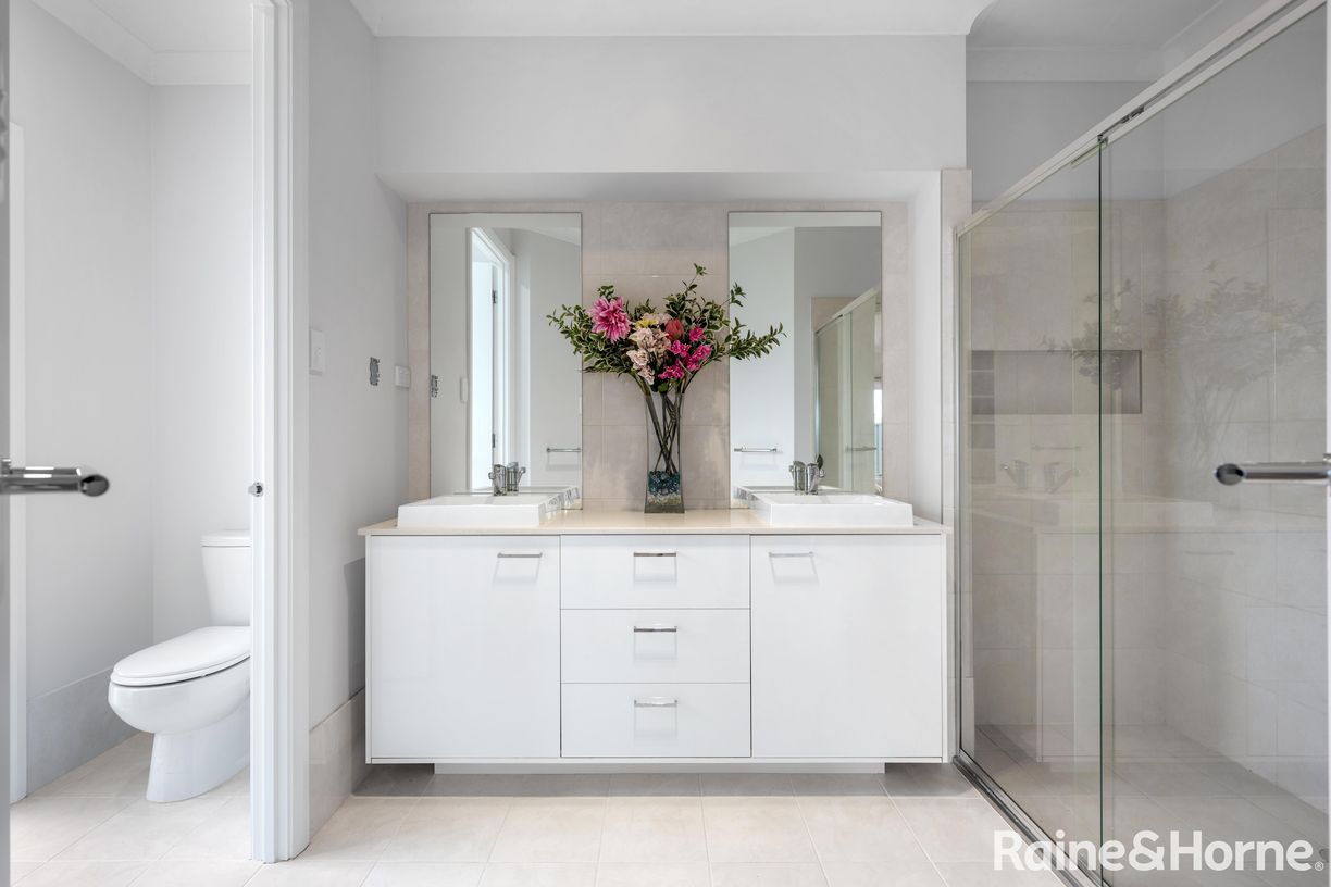 21 Wattlebird Road — photo 8 of 27
