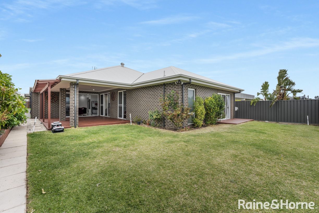 21 Wattlebird Road — photo 13 of 27