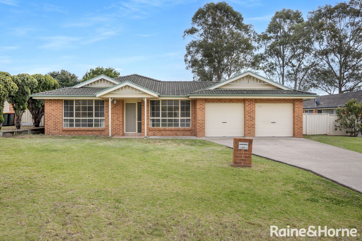 27 Rayleigh Drive — photo from Raine & Horne Nowra