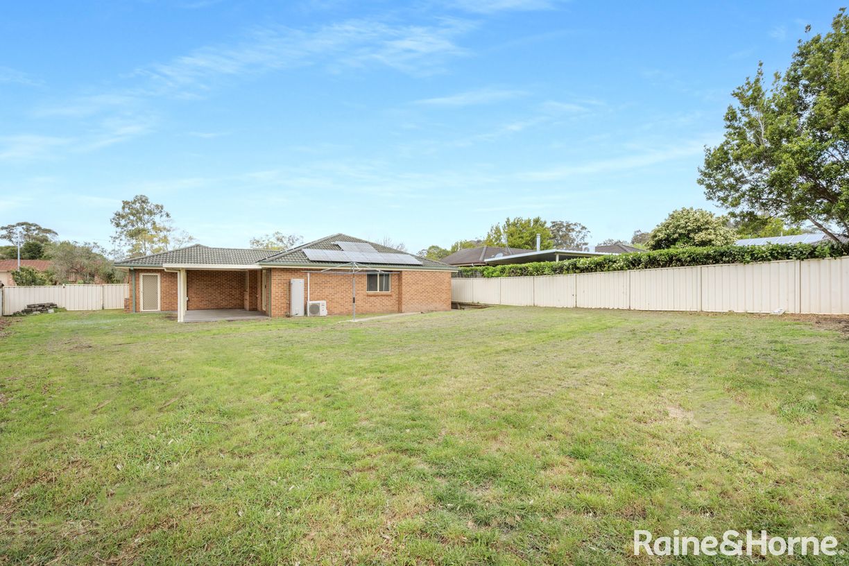 27 Rayleigh Drive — photo 11 of 11