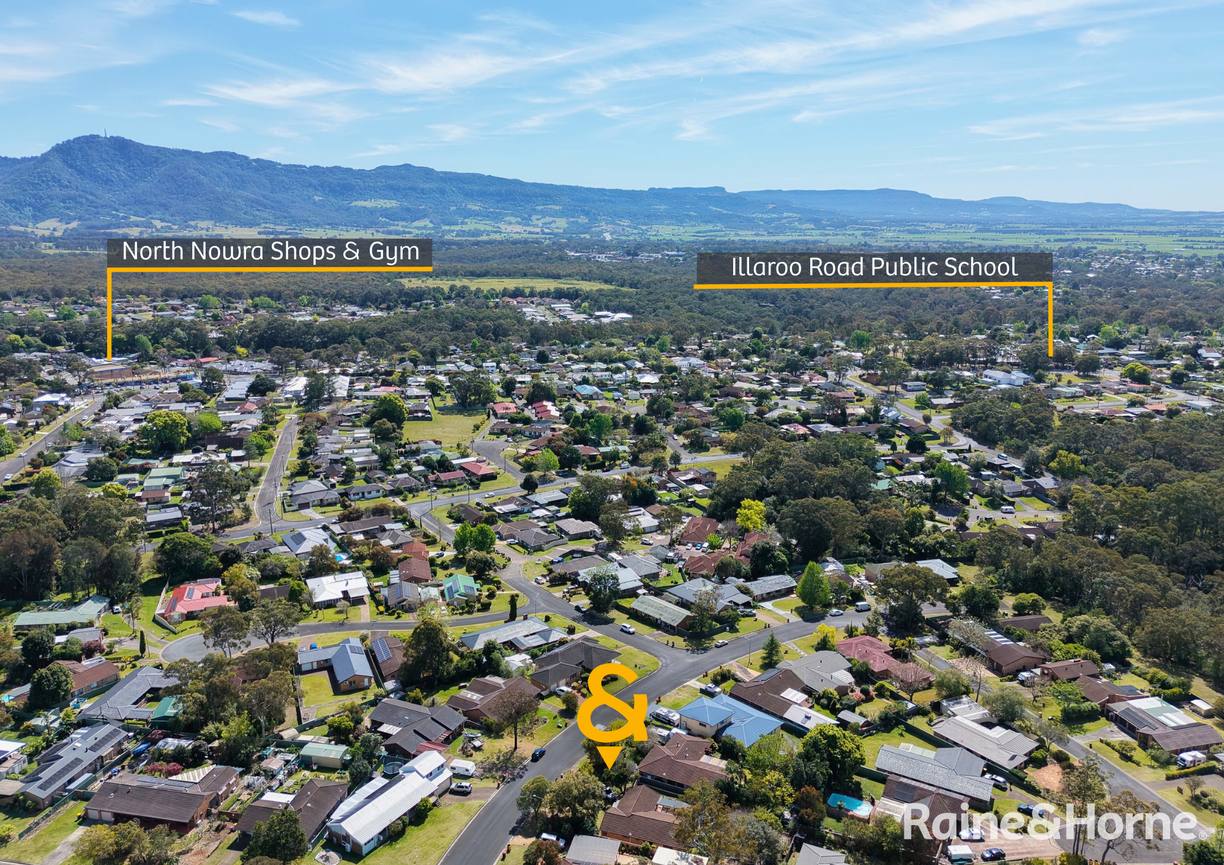 15 Gunyuma Crescent — photo 11 of 14