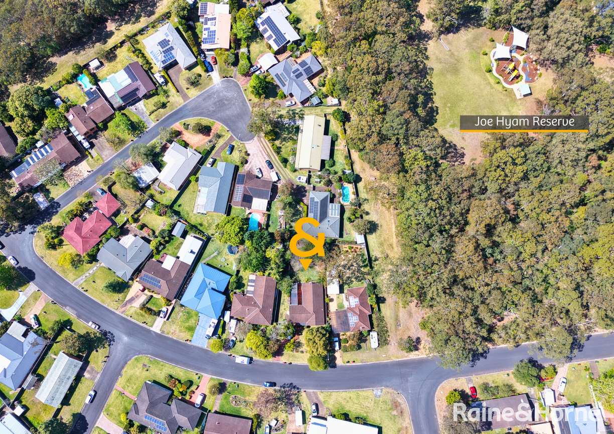 15 Gunyuma Crescent — photo 13 of 14