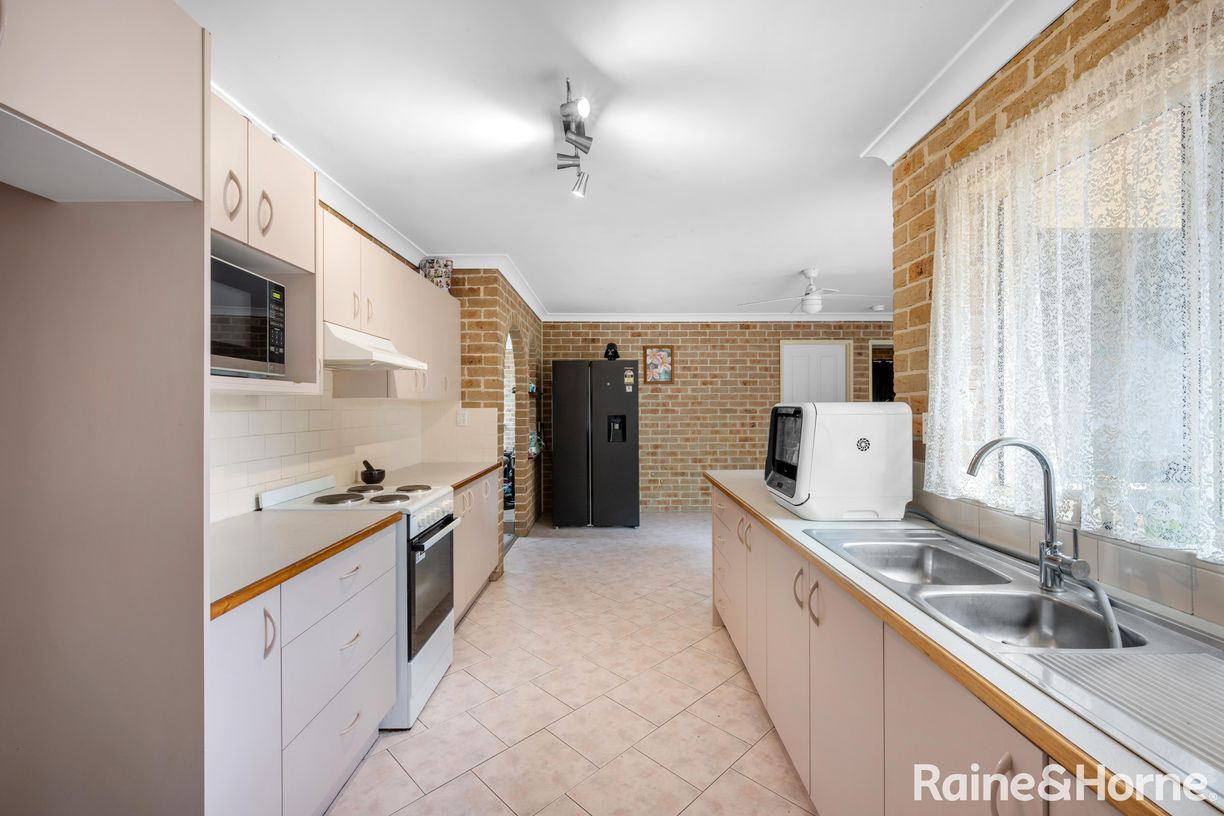 1/2 Flanagan Court — photo 4 of 9