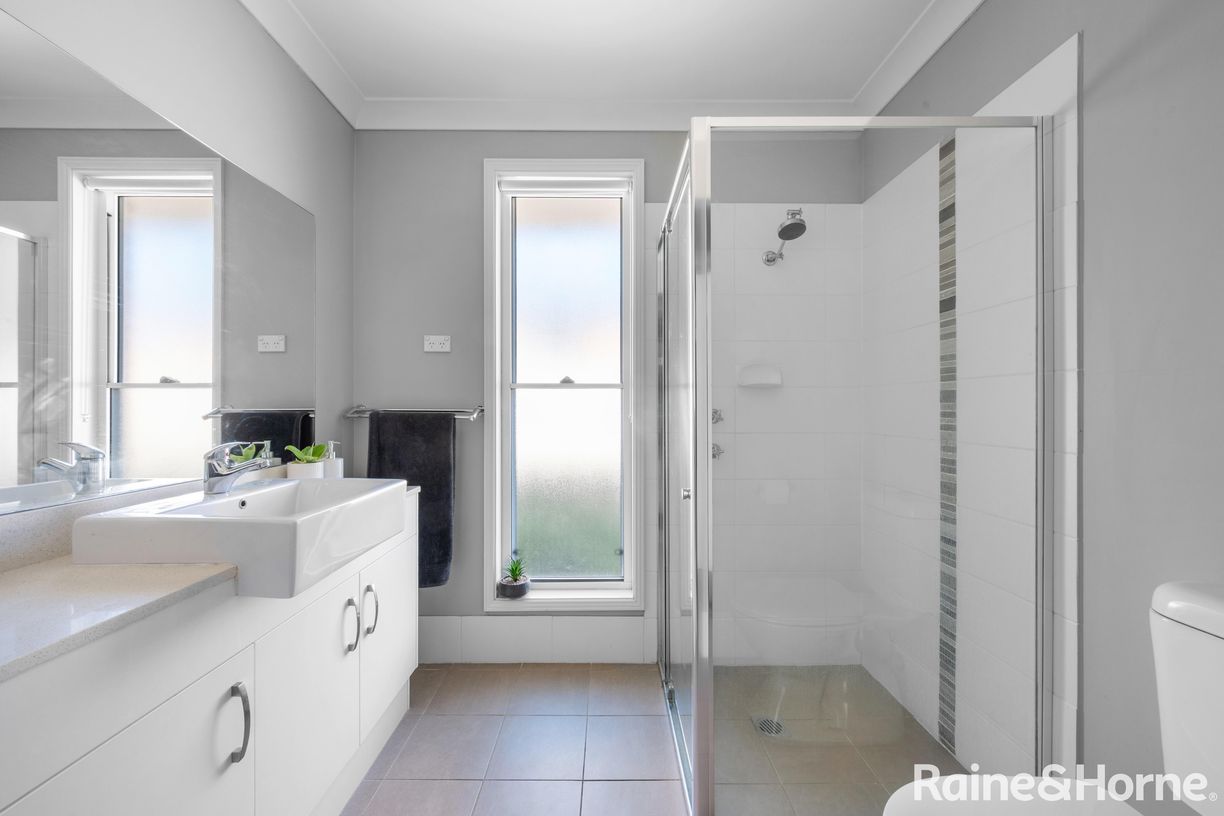 13 Denbigh Place — photo 7 of 12