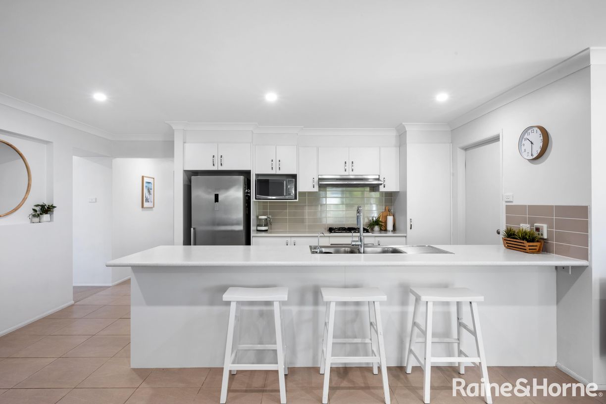 13 Denbigh Place — photo 5 of 12