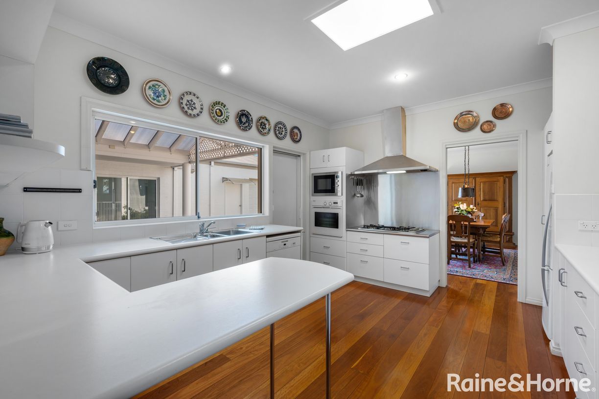 228 Yurunga Drive — photo 6 of 17