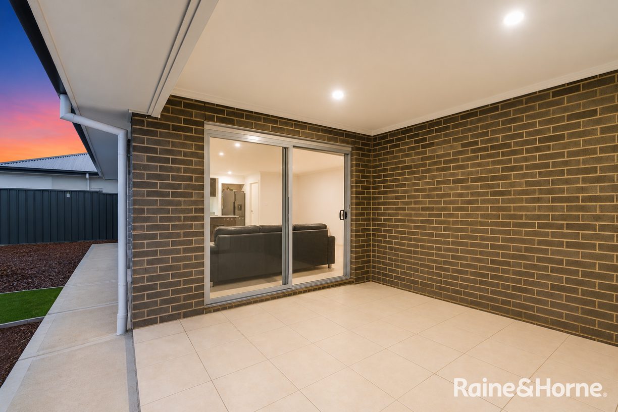 18 Tsouris Way — photo 13 of 15
