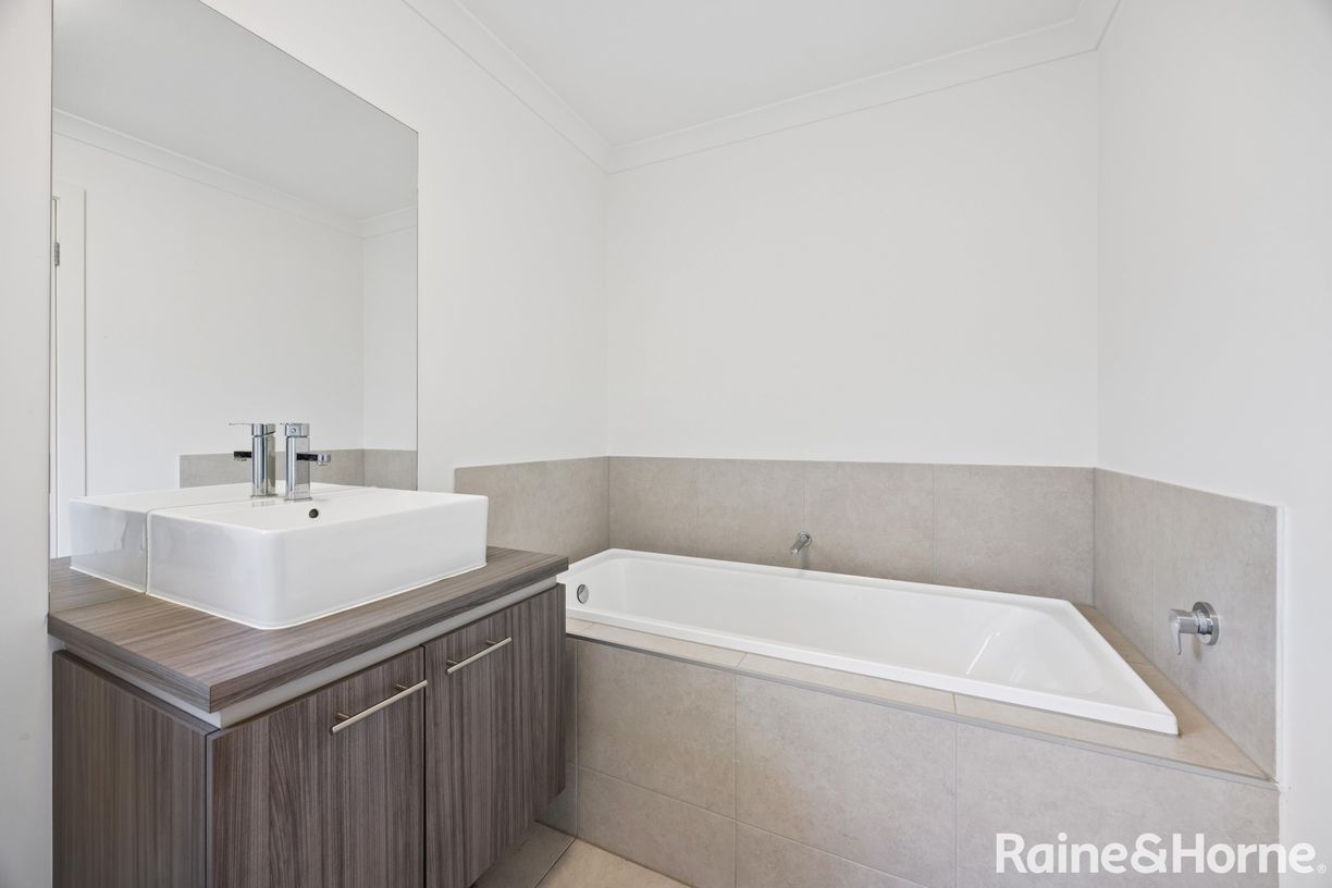 18 Aragon Court — photo 13 of 25