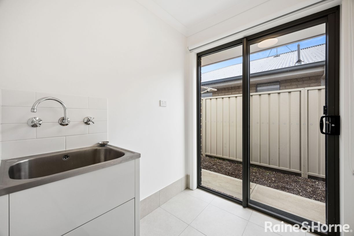 18 Aragon Court — photo 8 of 25