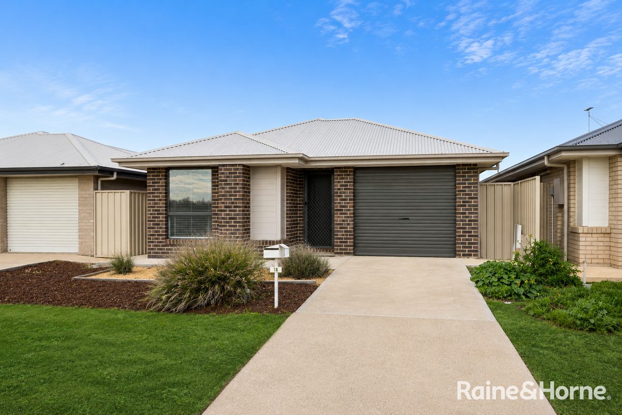 18 Aragon Court — photo from Raine & Horne Gawler RLA 266629