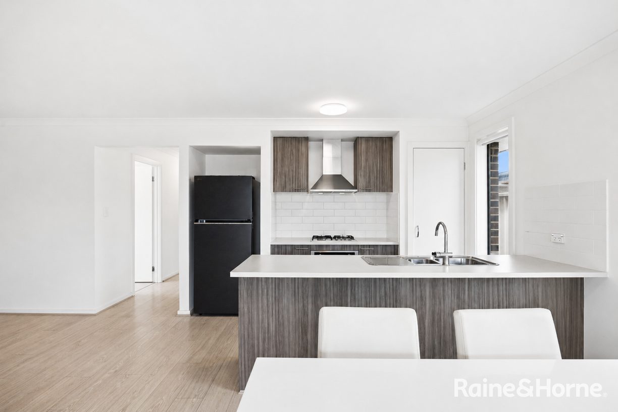 18 Aragon Court — photo 4 of 25