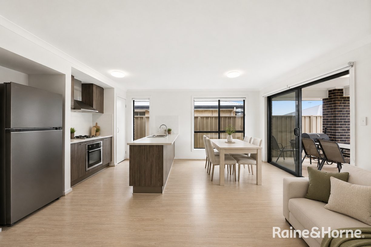 18 Aragon Court — photo 7 of 25