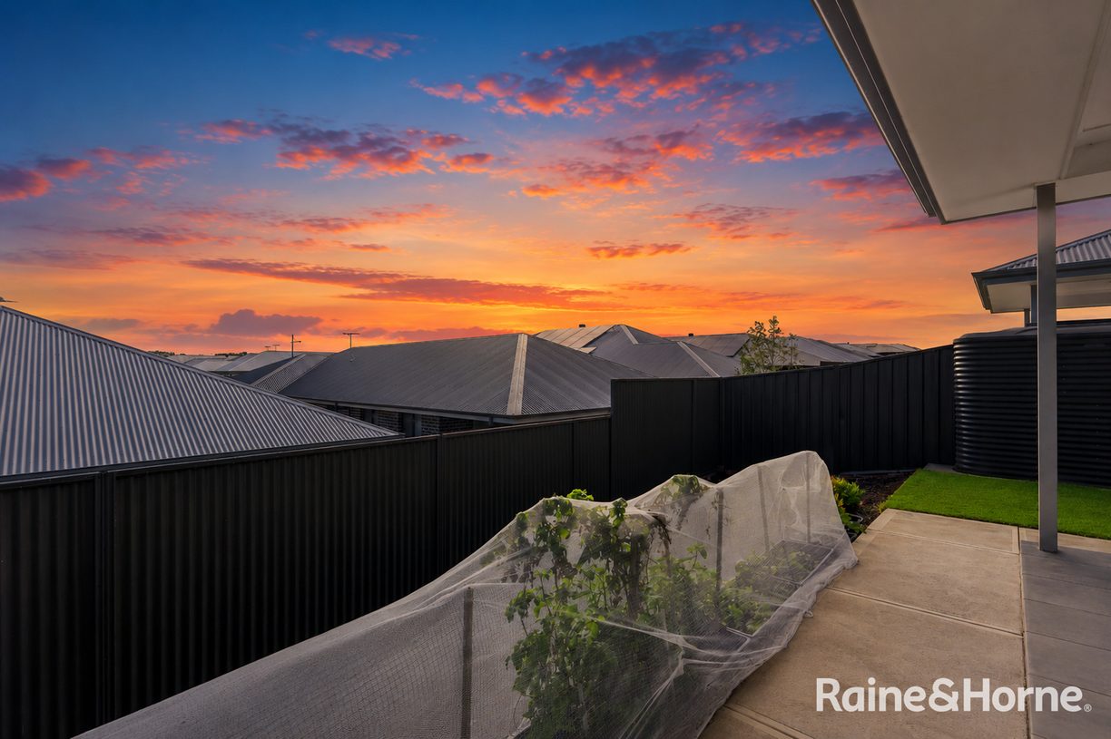 11 Emerald Way — photo 9 of 11