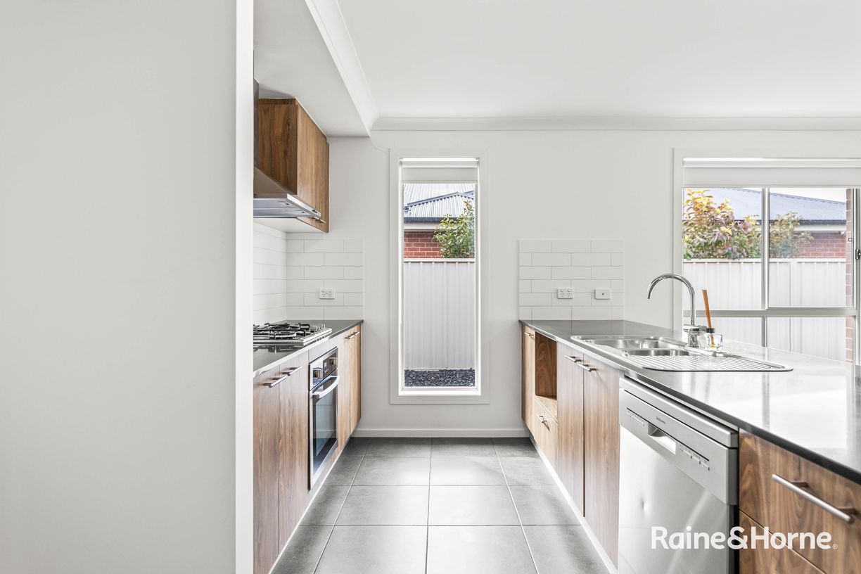 27 Yamuna Avenue — photo 3 of 20