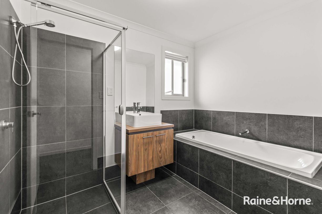 27 Yamuna Avenue — photo 12 of 20
