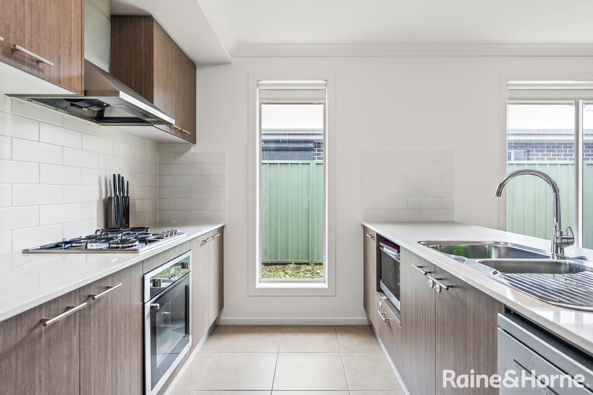 21 Maher Place — photo 3 of 18