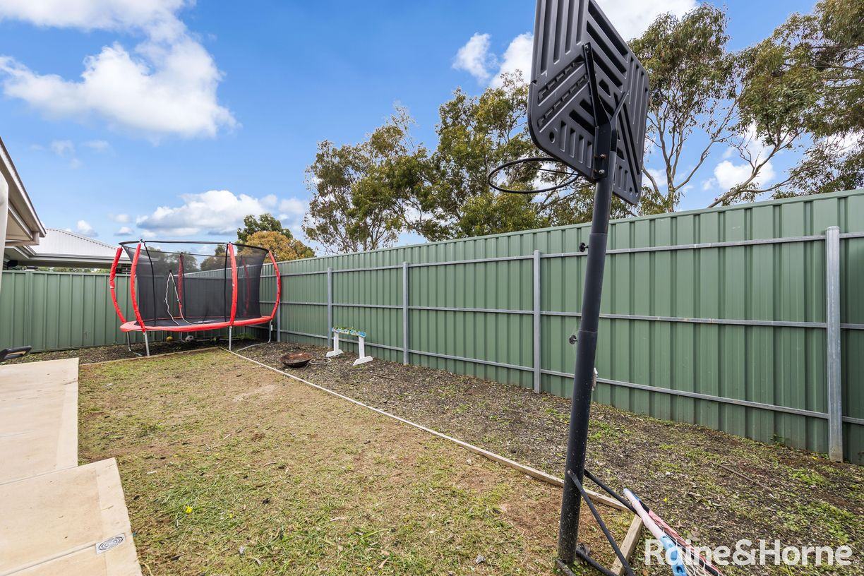 21 Maher Place — photo 15 of 18