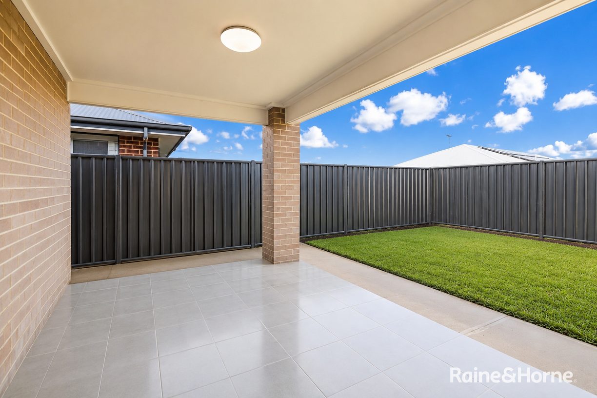 4 Myrta Avenue — photo 15 of 17
