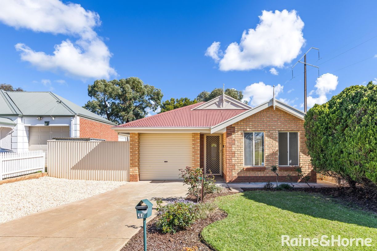 37 Castle Court — photo from Raine & Horne Gawler RLA 266629