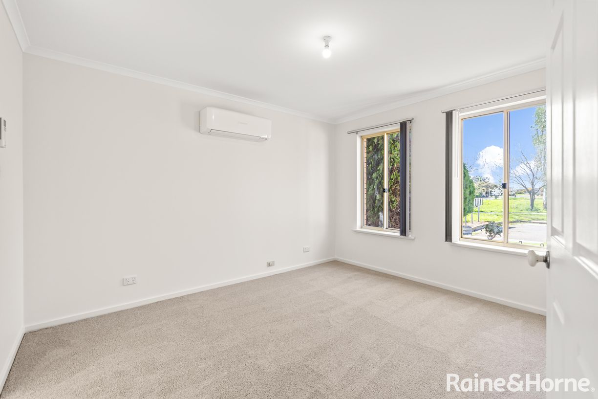 37 Castle Court — photo 8 of 19