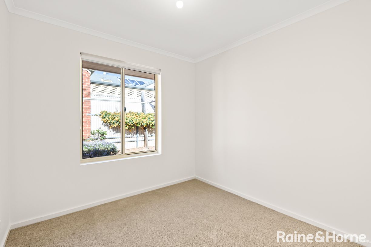 37 Castle Court — photo 10 of 19