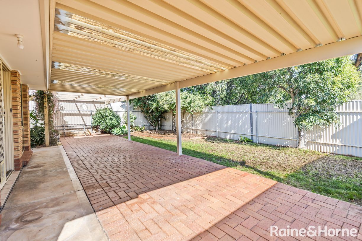 37 Castle Court — photo 14 of 19