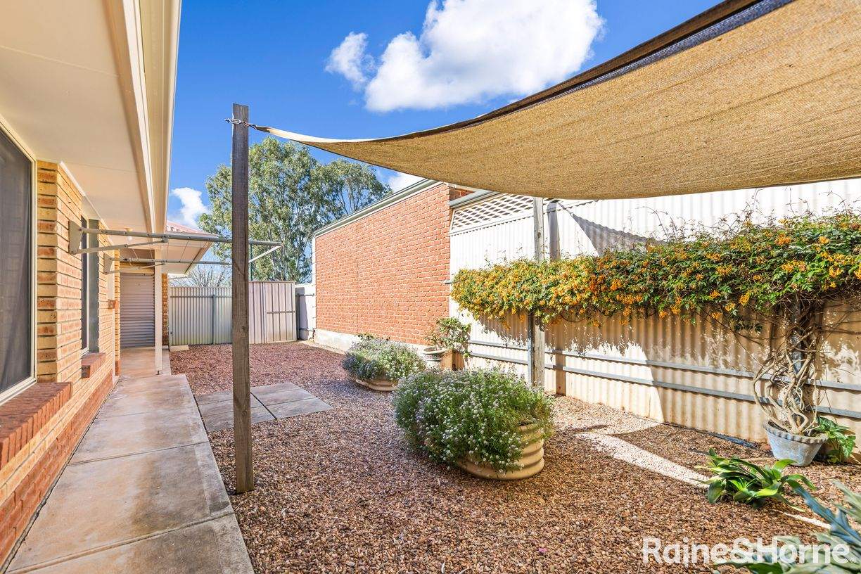 37 Castle Court — photo 15 of 19