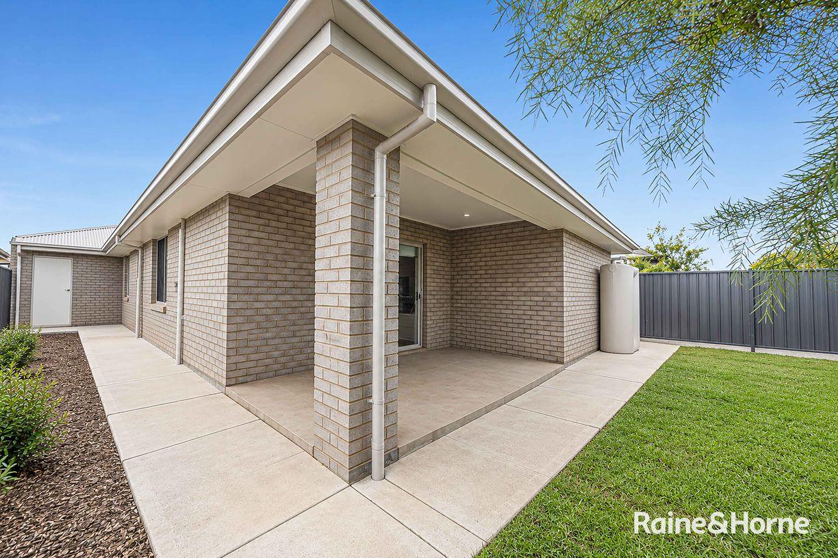 43 Hollow Drive — photo 15 of 18