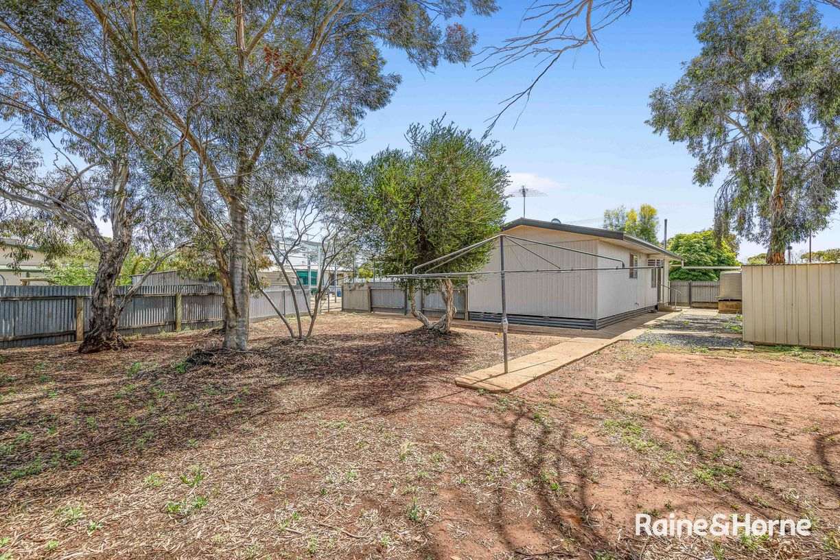 20 Kelly Street — photo 13 of 17