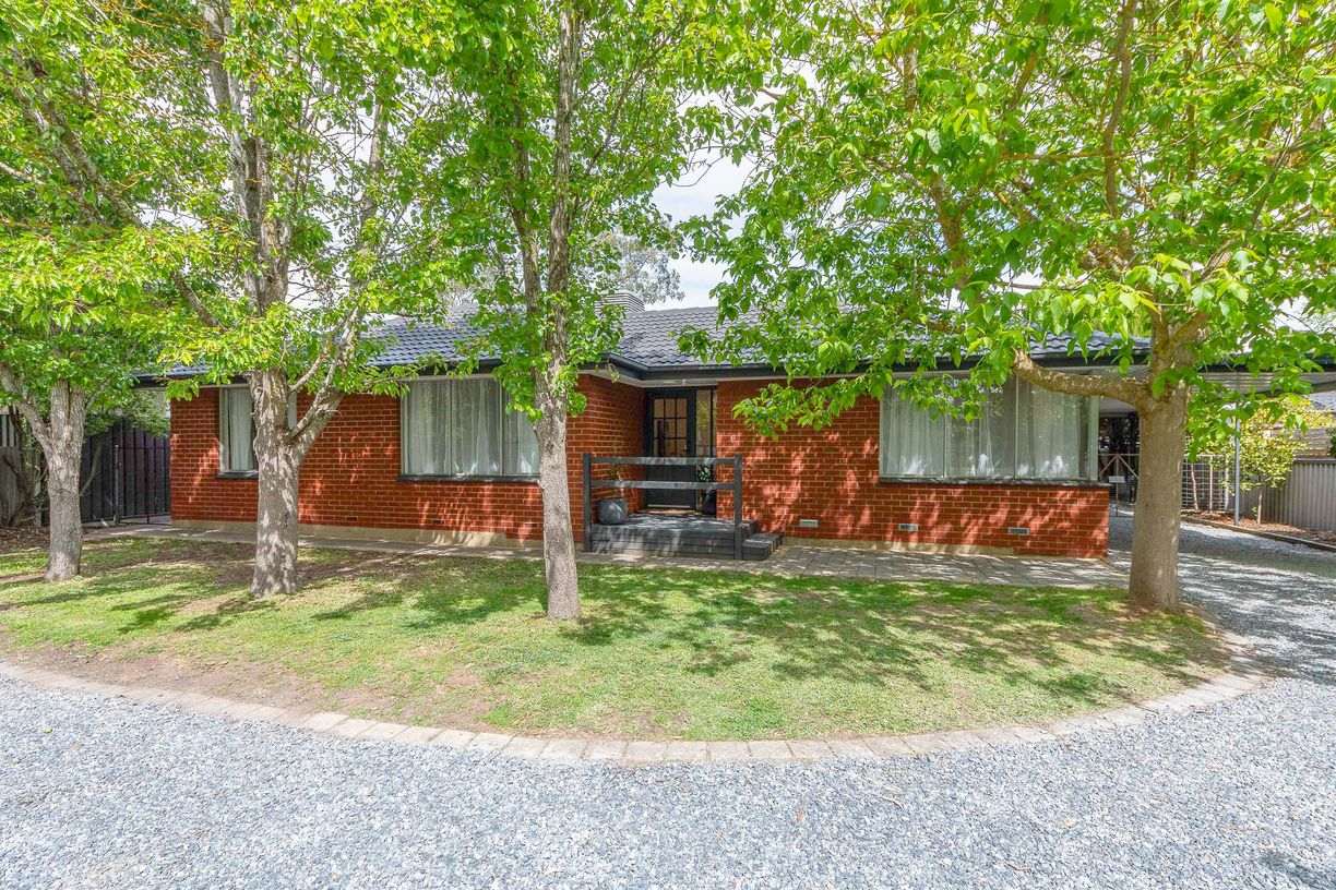 356 Onkaparinga Valley Road, BALHANNAH, SA 5242 Raine & Horne Oakbank