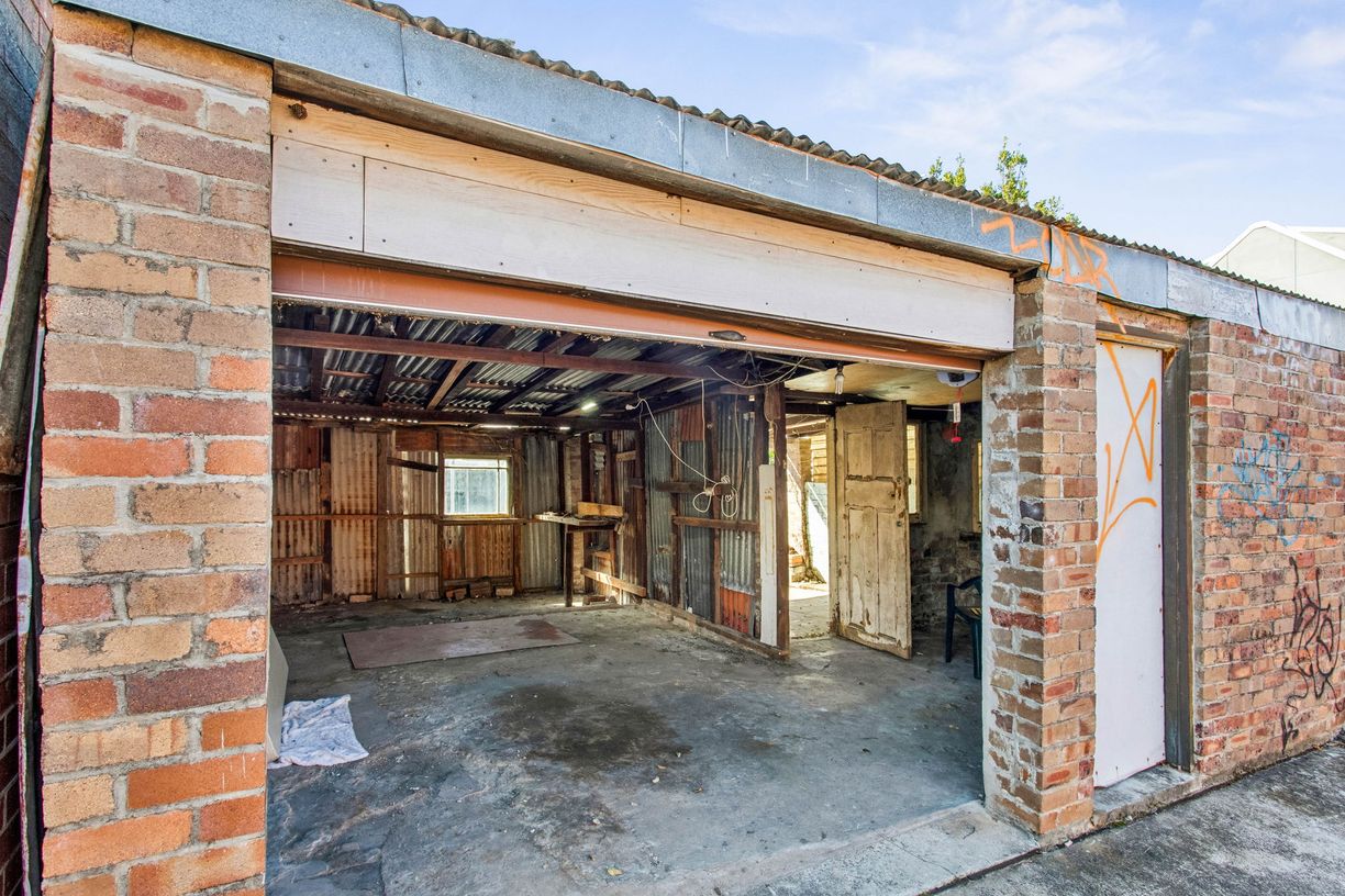 89 Edgeware Road — photo 11 of 11