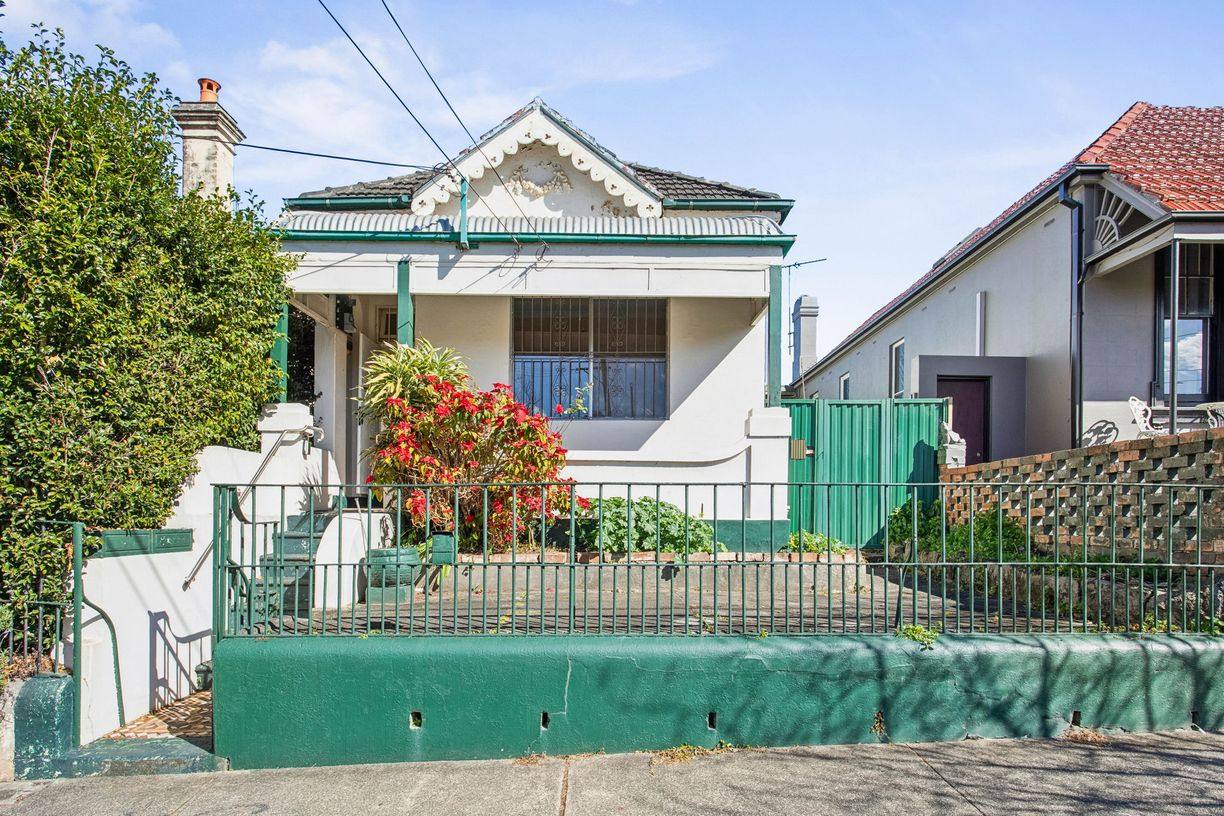89 Edgeware Road — photo from Raine & Horne Newtown
