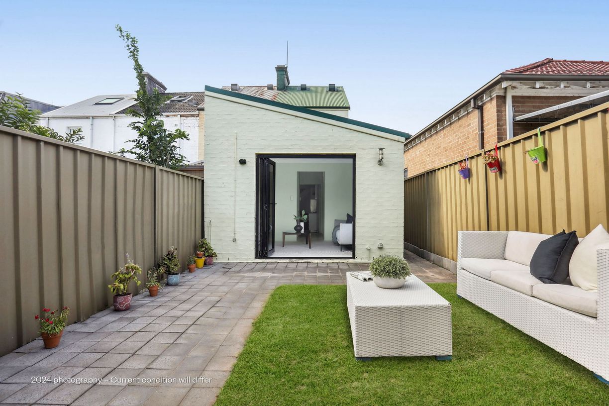 64 Yelverton Street — photo 10 of 10