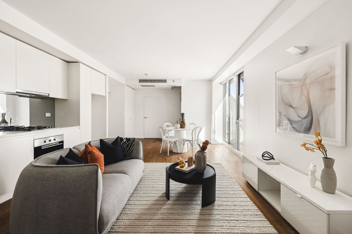 21/49 New Canterbury Road — photo from Raine & Horne Newtown Group